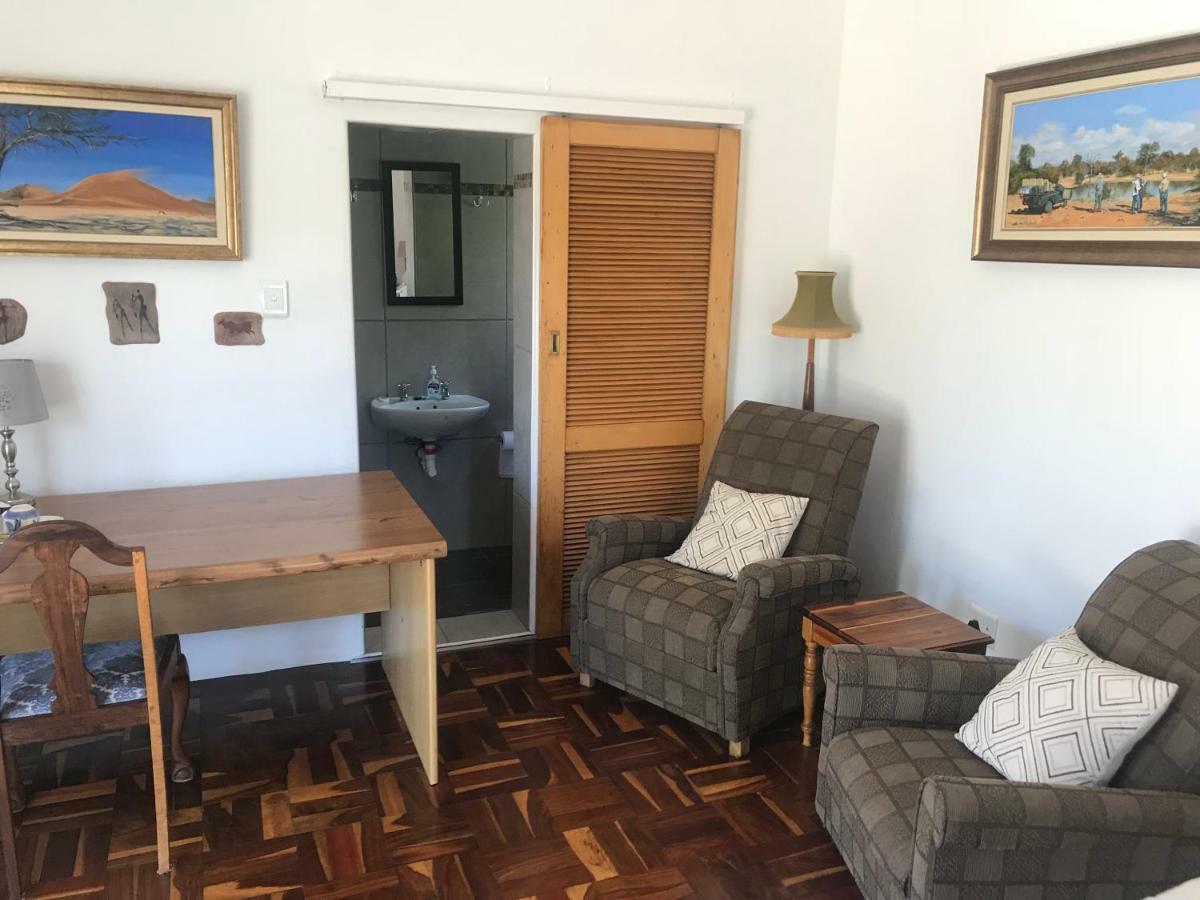 Towerzicht Guest House لاديسميث المظهر الخارجي الصورة