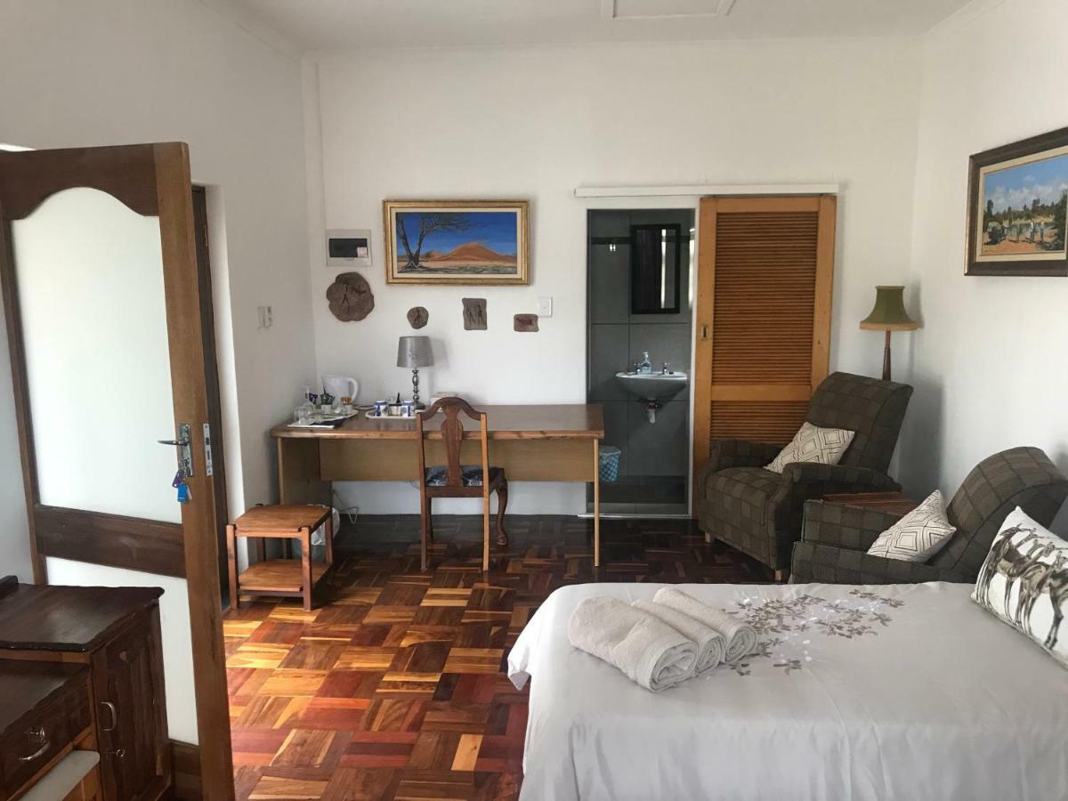 Towerzicht Guest House لاديسميث المظهر الخارجي الصورة