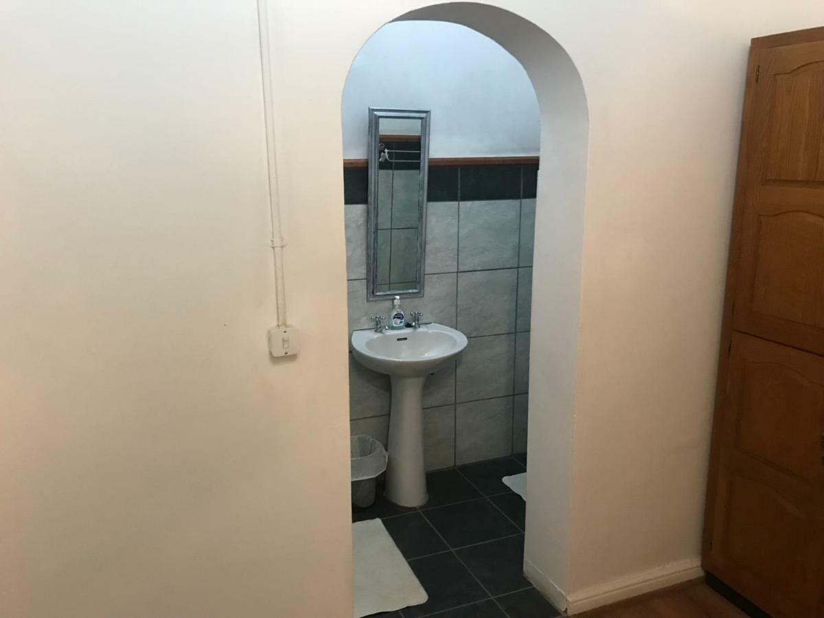Towerzicht Guest House لاديسميث المظهر الخارجي الصورة